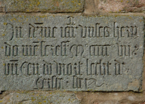 Inschrift im Glockenturm